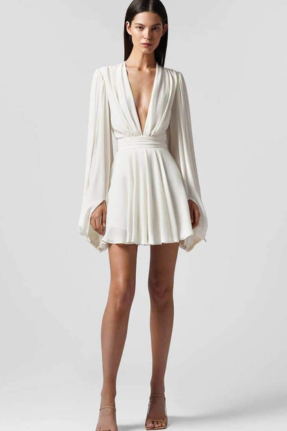 Derin V Yaka Mini Elbise