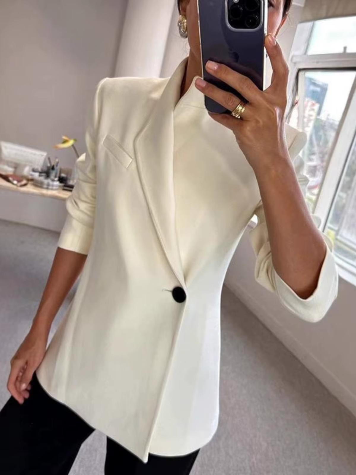 Tek Düğmeli Dik Yaka Uzun Kollu Blazer Ceket