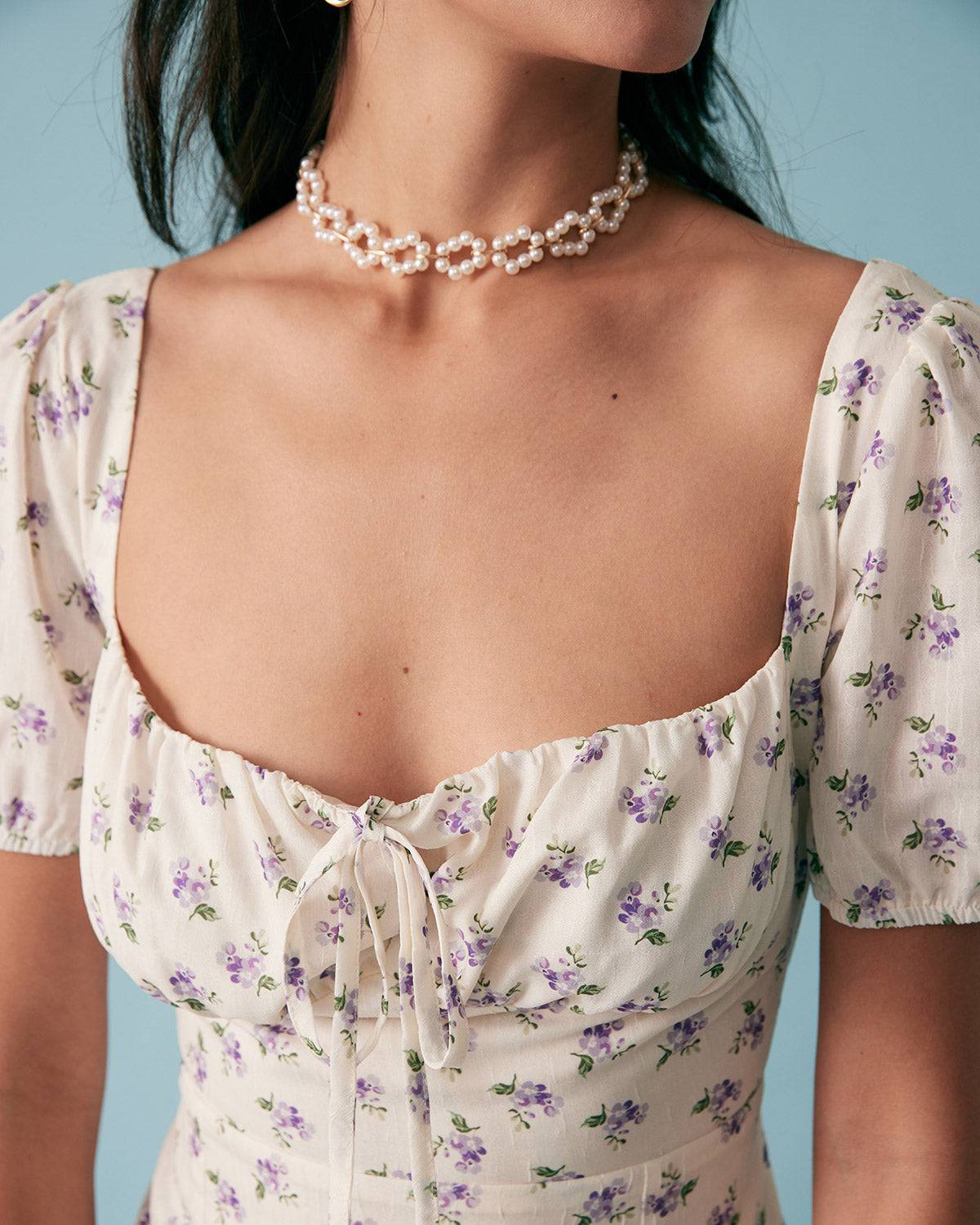 Çiçek Desenli Büzgü Detaylı Midi Elbise